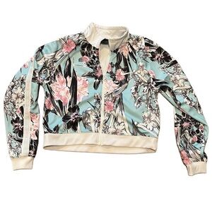 Womens Nike Croppped Jacket Size Large